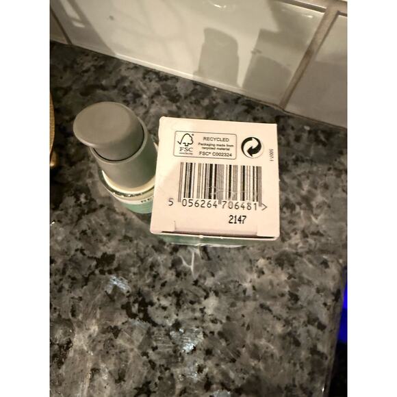 New REN Clean Skincare Evercalm Redness Relief Facial Serum FREE GIFT INCLUDED - Picture 5 of 5